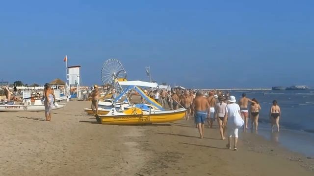 Пляжи Римини Первое впечатление смотреть онлайн