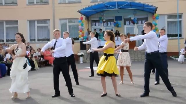 Вальс+ флешмоб 11-А смотреть онлайн