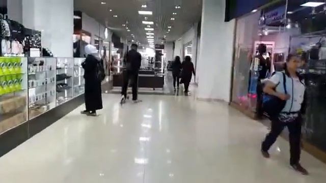 Бакыт Байсариев покупает самокат в Крошка Бишкек обзор 1 20032019 смотреть онлайн