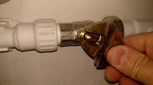 Вызывающе...новый кран "ПОТЁК" на штоке.