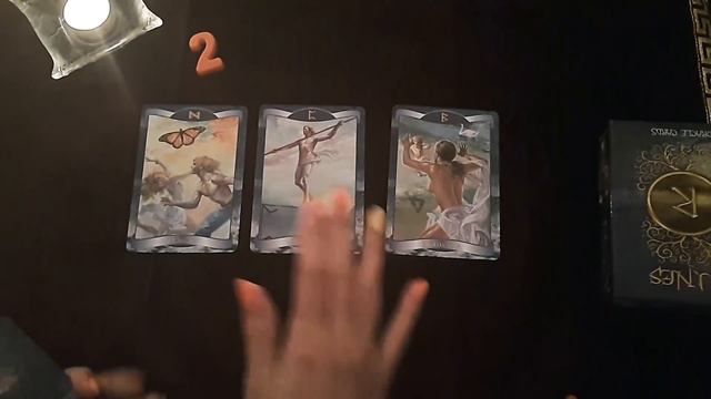 ЧТО ДУМАЕТ, ЧТО ЧУВСТВУЕТ, ЧТО БУДЕТ ДЕЛАТЬ. ОНЛАЙН ГАДАНИЕ. смотреть онлайн