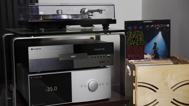 Is Blu-Ray Dead? This 4K Disc Player Says No | Magnetar UDP-900 Unboxing/Impressions смотреть онлайн