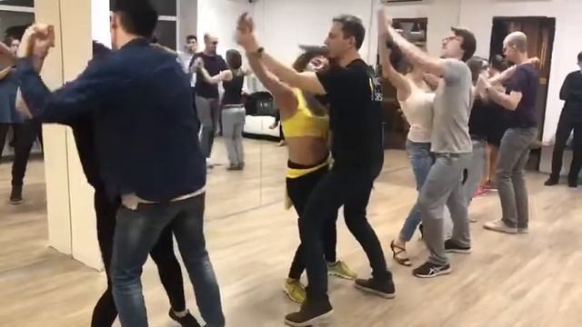 Bachata Beginners смотреть онлайн