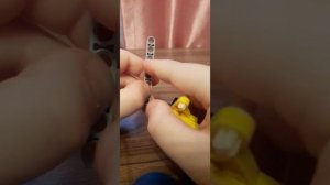 Как сделать Лего арбалет который будет стрелять детал ями