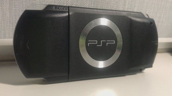 ПЕРВАЯ РЕВИЗИЯ PSP! Чем отличалась от будущих моделей?