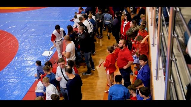 Краевой турнир в честь празднования 80-ти летия самбо среди юношей и девушек 2008-2010 г.р. смотреть онлайн