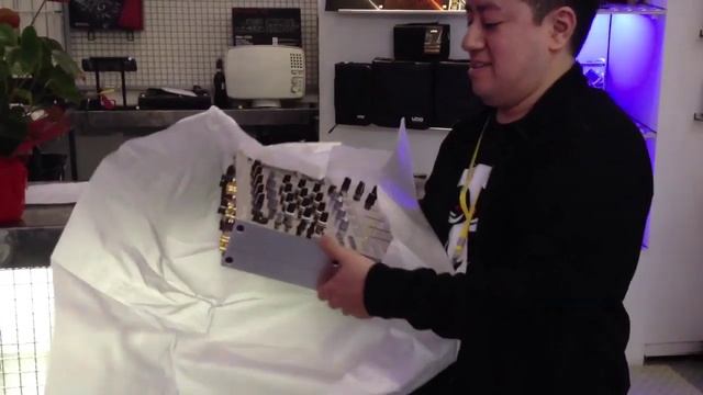 Unboxing Pioneer Platinum Limited Edition @Diskotic смотреть онлайн