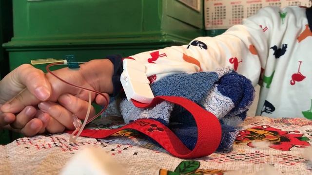 УКОЛ РЕБЕНКУ 6 ЛЕТ ДОМА Делаем укол ребенку смотреть онлайн