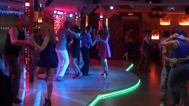 Сальса. Финальная вечеринка Лета-2015 в ресторане "Короли" смотреть онлайн