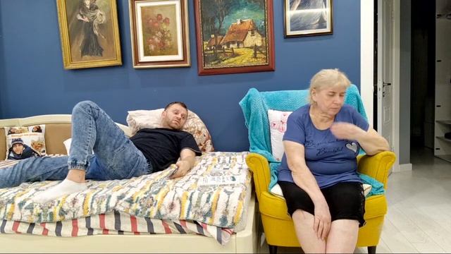 У Мамы с Надей начался скандал ужас смотреть онлайн