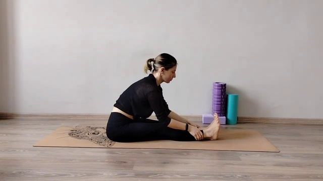 Комплекс для Муладхары и Свадхистаны. Йога для начинающих смотреть онлайн