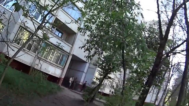 Прошлась по двору и чуть "белочку" не поймала, а на даче зацвел миндаль смотреть онлайн