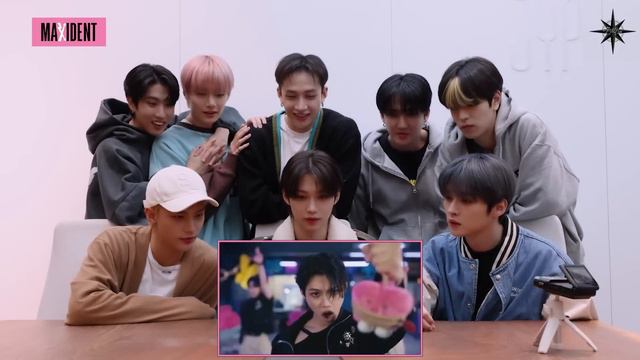 Türkçe Altyazılı | Stray Kids "CASE 143" M/V Reaction смотреть онлайн