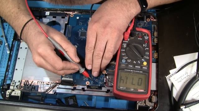 Dell Inspiron 15 3531 не определяется оригинальная (родная) зарядка. Charger Is Not Detected.