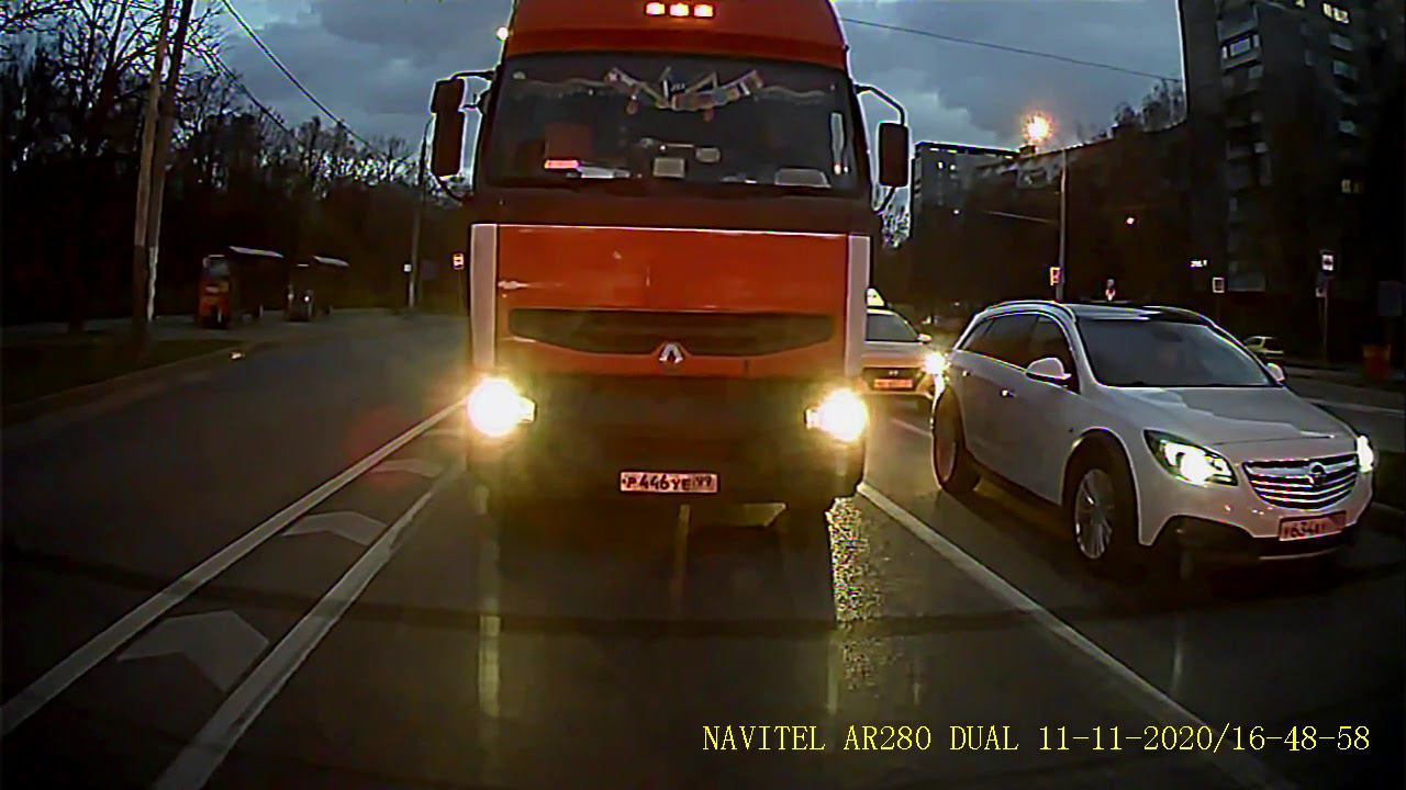 DVR NAVITEL AR280 DUAL, rear-view camera смотреть онлайн