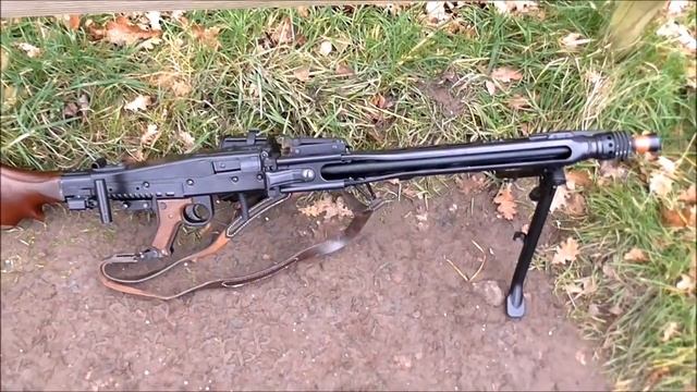 AGM S&T Airsoft MG42 Review