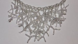 Бисероплетение. Мастер класс.   Украшение из бисера. ,, Серебренный дождик,, 2 часть. Пошаговый МК.