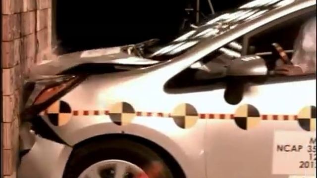 Crash Test 2013 - Kia Rio 4dr. Sedan (Full Frontal) NHTSA смотреть онлайн