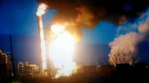 ЧП на юго-востоке Москвы: в промзоне в Капотне вспыхнул пожар на нефтеперерабатывающем заводе