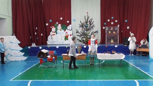 Новогодний перезвон 5 Б смотреть онлайн