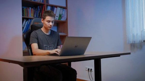 Mehr Flexibilität beim Arbeiten am Schreibtisch - Flexispot E5 Review