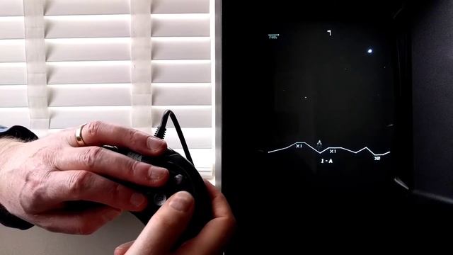 the best way to play Moon Lander on the Vectrex (Overdrive) смотреть онлайн