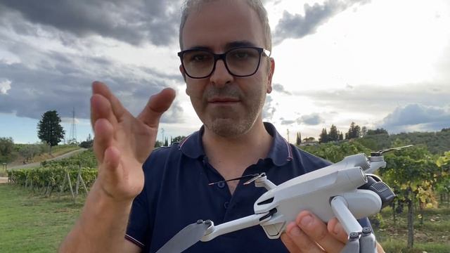 5 + 1 caratteristiche top + BONUS #djimini3pro #droni #dji смотреть онлайн