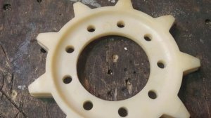 Снегоход из скутера, начало, делаю звёздочки для гусеницы