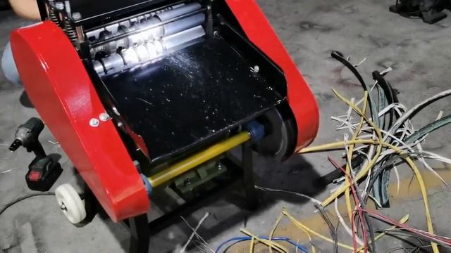 Power 3 Kw Copper Wire Stripping Machine Diameter 1-60 Mm смотреть онлайн