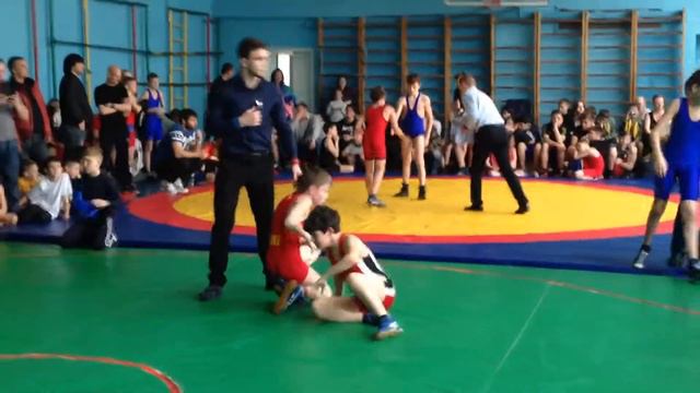 Вадатурский Алекс 38 кг, 1-я встреча Открытое первенство Оболонского района 2016 смотреть онлайн