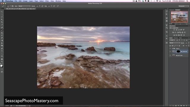 How To Use Layer Masks To Blend 2 Photos: Photoshop Tutorial смотреть онлайн