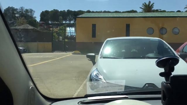 Сели в машину... Покидаем аквапарк... Испания, Кульера, «Aquopolis Cullera». 14.06.17, 17:39 смотреть онлайн