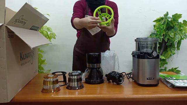 UNBOXING CS600 COMMERCIAL JUICER BUATAN KUVINGS KOREA смотреть онлайн