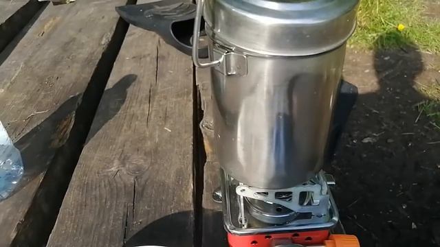 Готовлю грибной суп на газовой горелке