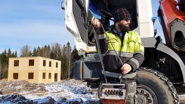 Самый мощный манипулятор вездеход в Санкт-Петербурге!!! MAN F2000- FASSI F450XP смотреть онлайн