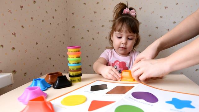 Распаковка. Как мама и Ксюша открывают Play Doh #ЛепииИзучай Цвета и Фигуры смотреть онлайн