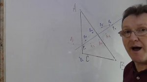 Серединный перпендикуляр к стороне треугольника. Построение.