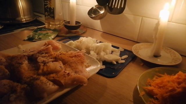 Безуглеводный день. Готовлю ужин при свечах. Думаю о том, чтобы сменить профессию. смотреть онлайн