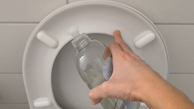 ЖЕЛТИЗНА на КРЫШКЕ УНИТАЗА – ЗАПАХ МОЧИ от крышки унитаза – сиденье унитаза ПОЖЕЛТЕЛО -Как отбелить смотреть онлайн