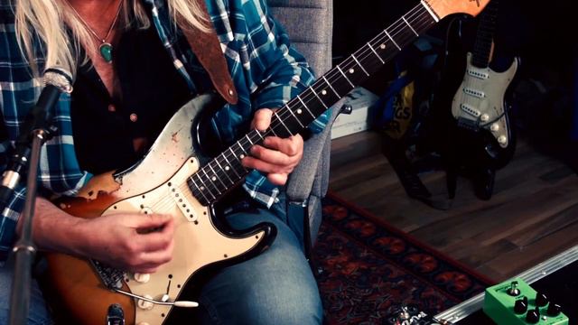 I use this 70's FENDER BASSMAN as pedal platform - Talk&Jam смотреть онлайн