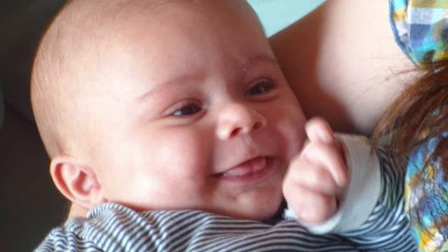 A trip in a car with Alexandra Lahaut, Juliette Cornet and Thibault Antoine! смотреть онлайн