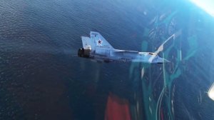 Пуски ракет истребителями МиГ-31 над Тихим океаном