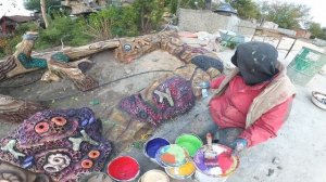 как  покрасить бордюр  на дорожке   сделанный  в  виде  карала .мастер  класс