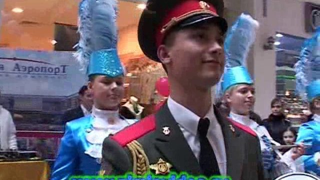 Привлекательные девушки играют на барабанах смотреть онлайн