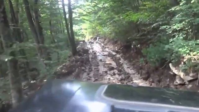 Мы катаемся на джипах по горам рядом с Геленджиком смотреть онлайн