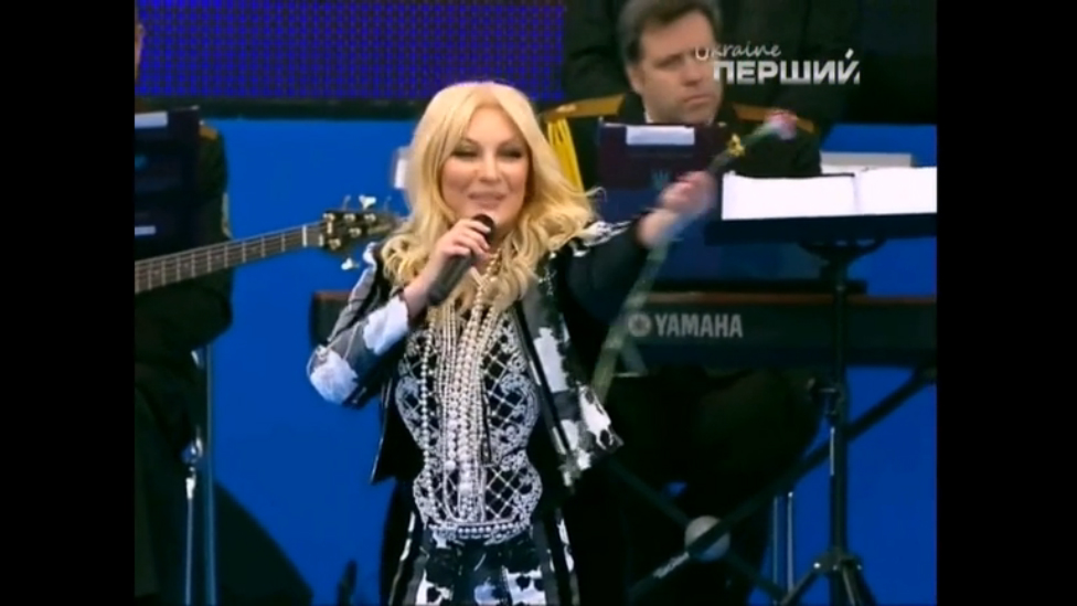 Таисия Повалий - Пусть Вам повезет в любви / Концерт ко Дню освобождения Киева от фашистов (2013) смотреть онлайн