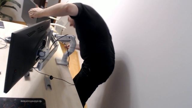 Джов собирает супер-систему из трех мониторов!  Стрим