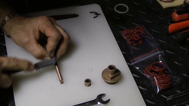 Ремонт полипропиленового вентильного крана силиконовыми кольцами. Замена прокладок на американках смотреть онлайн