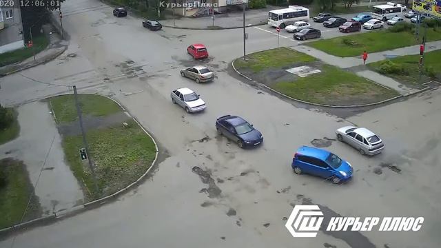 ДТП Володарского - Свердлова _ г.Шадринск 21.05.2020 смотреть онлайн