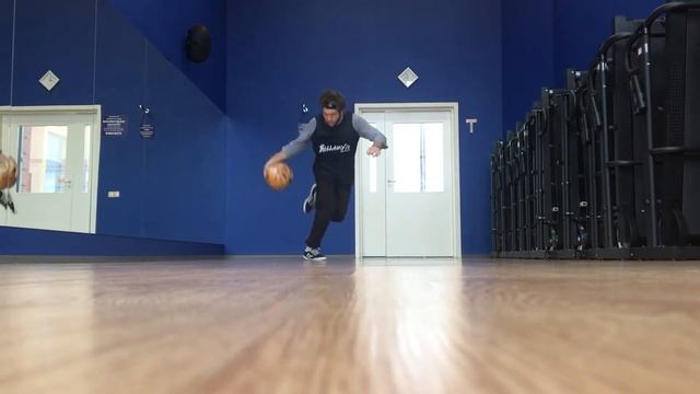 Rassel x Ivan Dorn – Groovy Shit (basketball freestyle) смотреть онлайн
